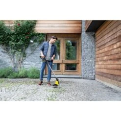 Kärcher Akku-Unkrautentferner WRE 18-55 Battery Set -Garten Quelle d app 03 CI15 CMYK300dpi10